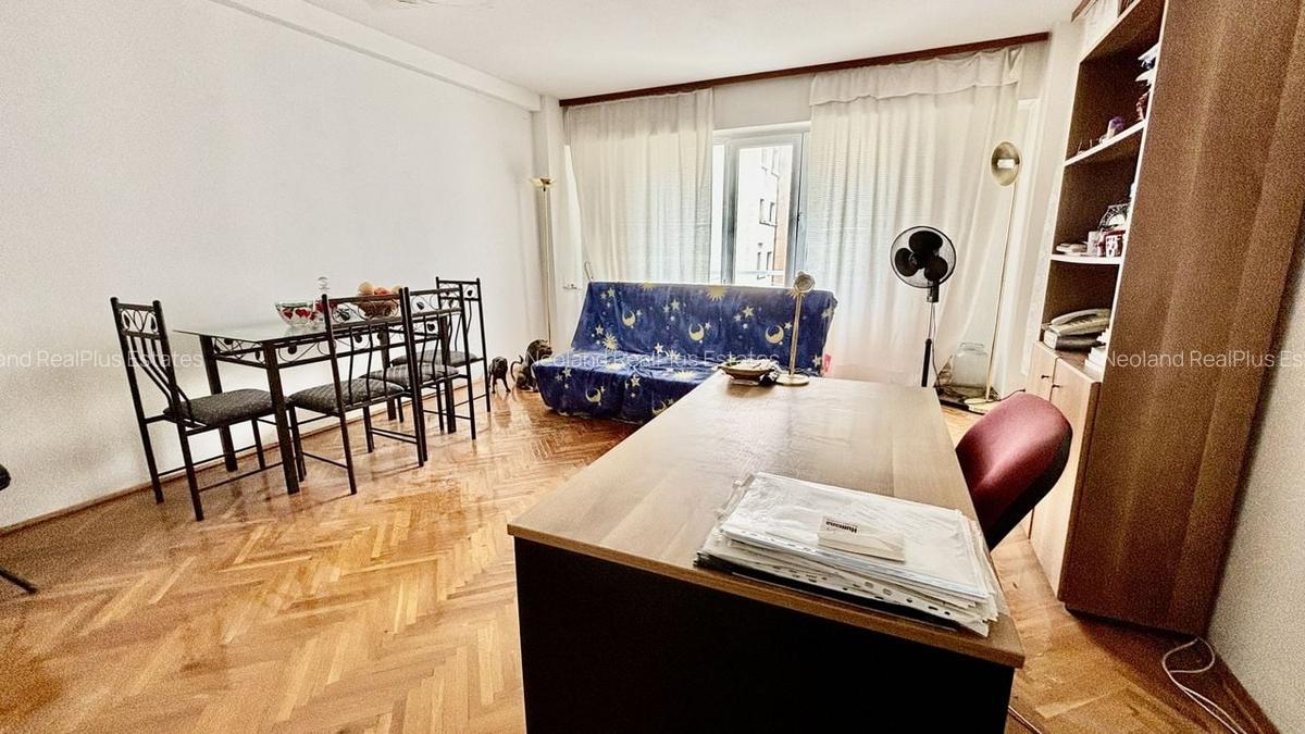Apartament cu 3 camere în Calea Călărașilor - 2