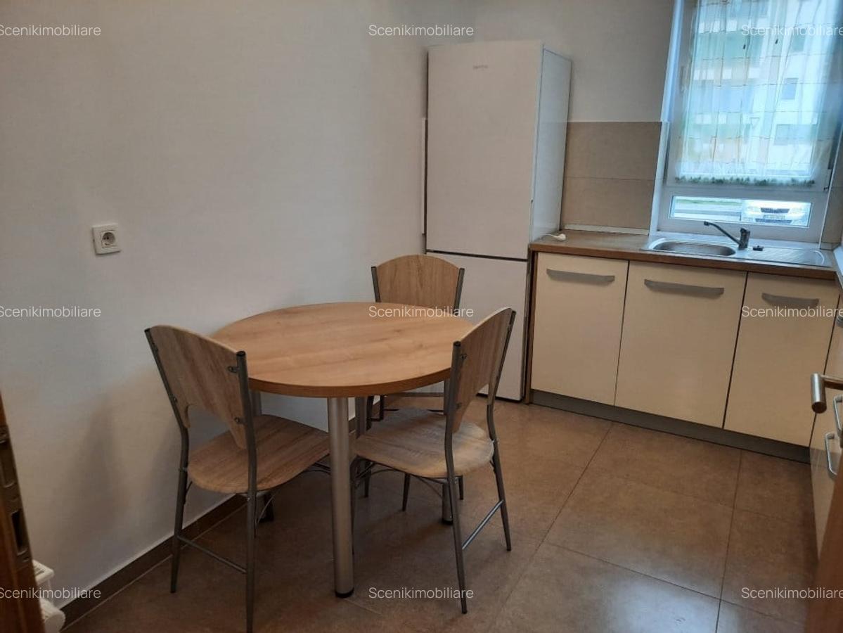 Coresi Avantgarden, apart. cu doua camere, loc de parcare, boxa, mobilat, utilat - 8 Coresi Avantgarden, apart. cu doua camere, loc de parcare, boxa, mobilat, utilat - 8
