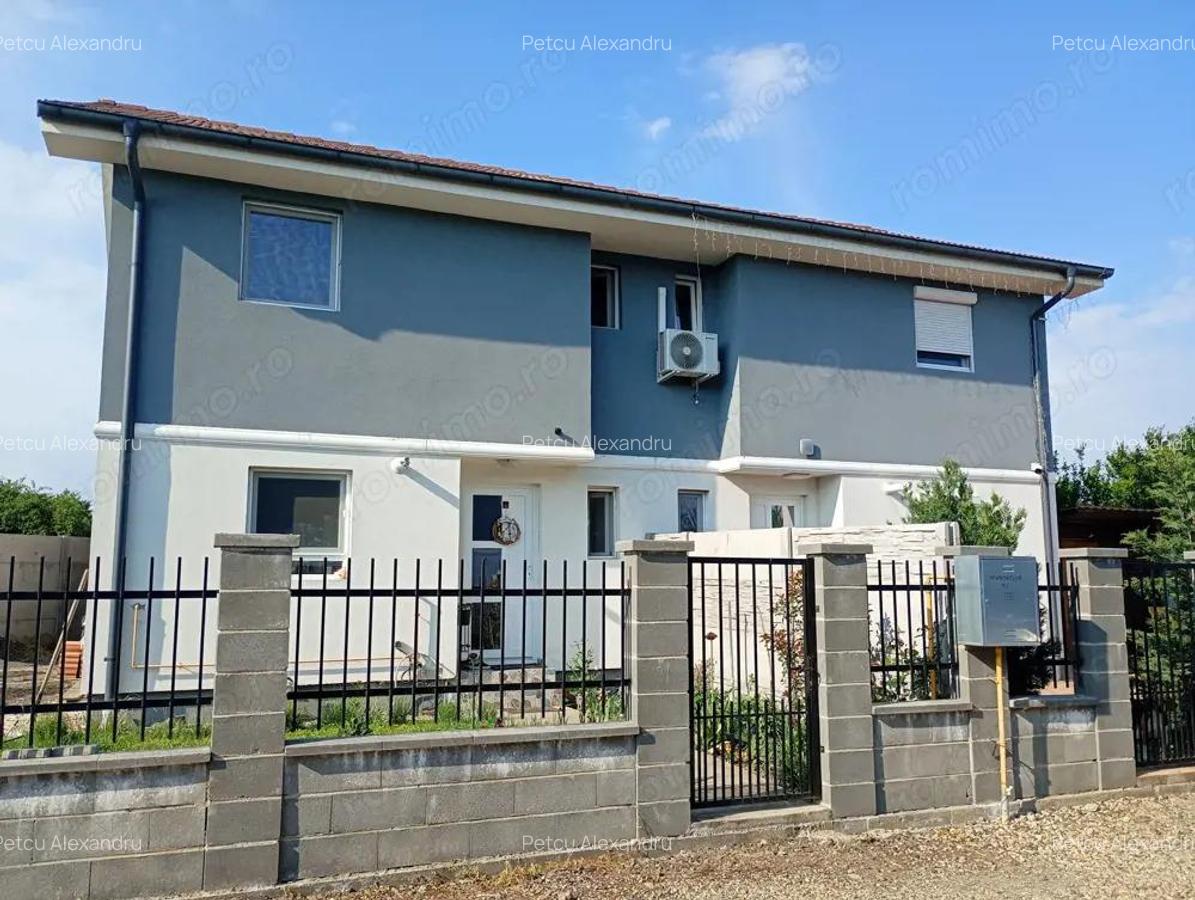 Sanandrei, Duplex pe etaj, Drum asfaltat, Toate utilitatiile. - 1