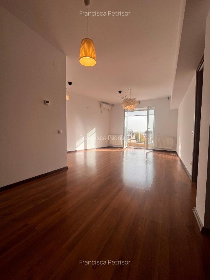 Vând apartament de 3 camere cu suprafață de 66 mp plus balcon de 4 mp - 7