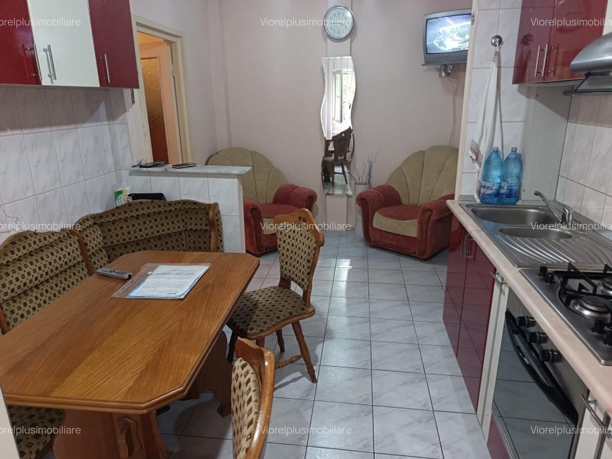 APT. 3 CAMERE, DECOMANDAT, ETAJ 1, SEMIMOBILAT, FARA RISC  MIRCEA CEL BATRAN - 12