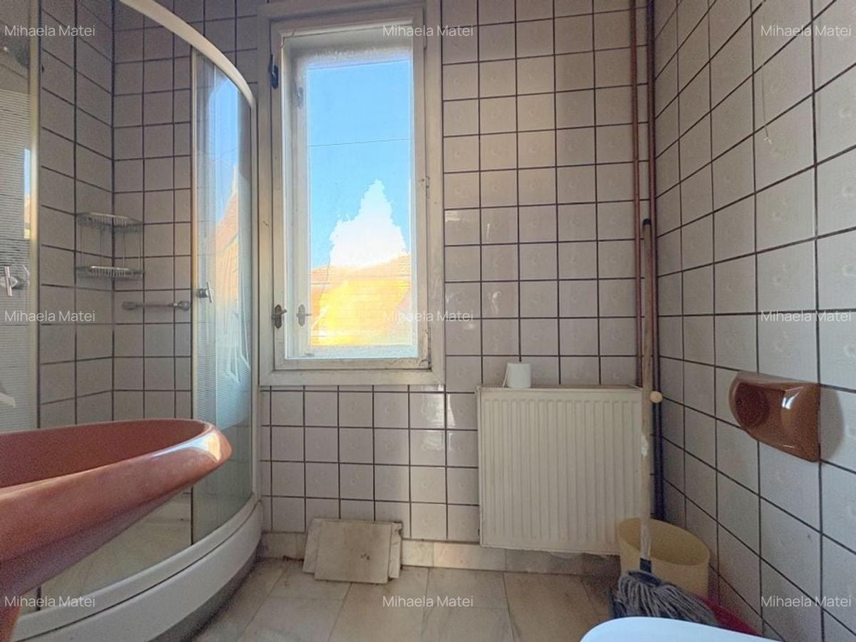 Apartament cu 4 camere decomandat în Central - 12