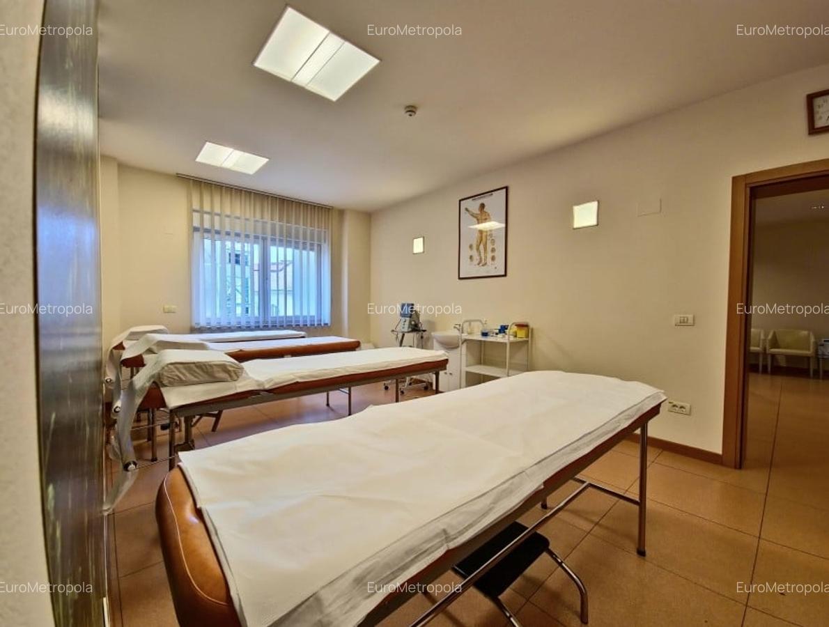 Apartament cu 6 camere decomandat în Herăstrău - 9