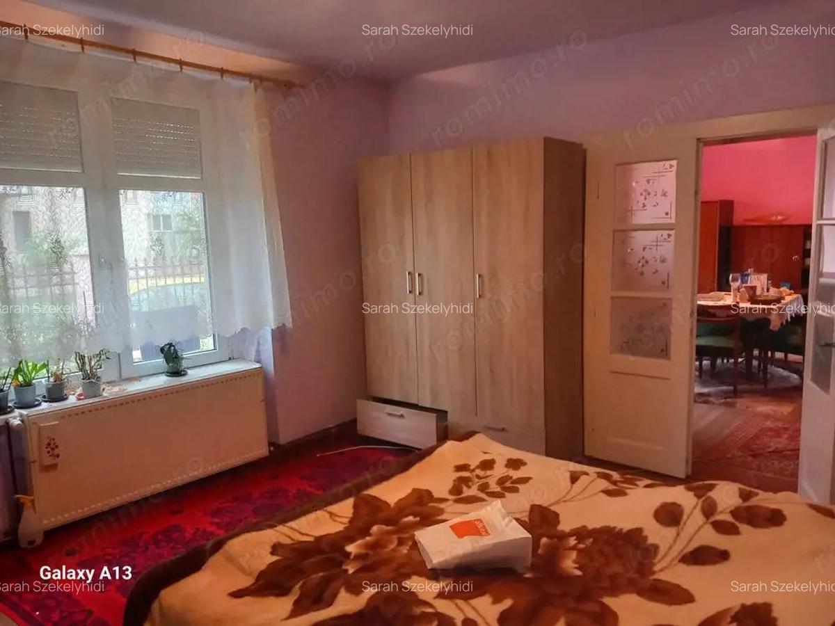Ageuropa.ro vinde casa 3 camere cu teren 4.5 ari in zona UNIRII. - 5