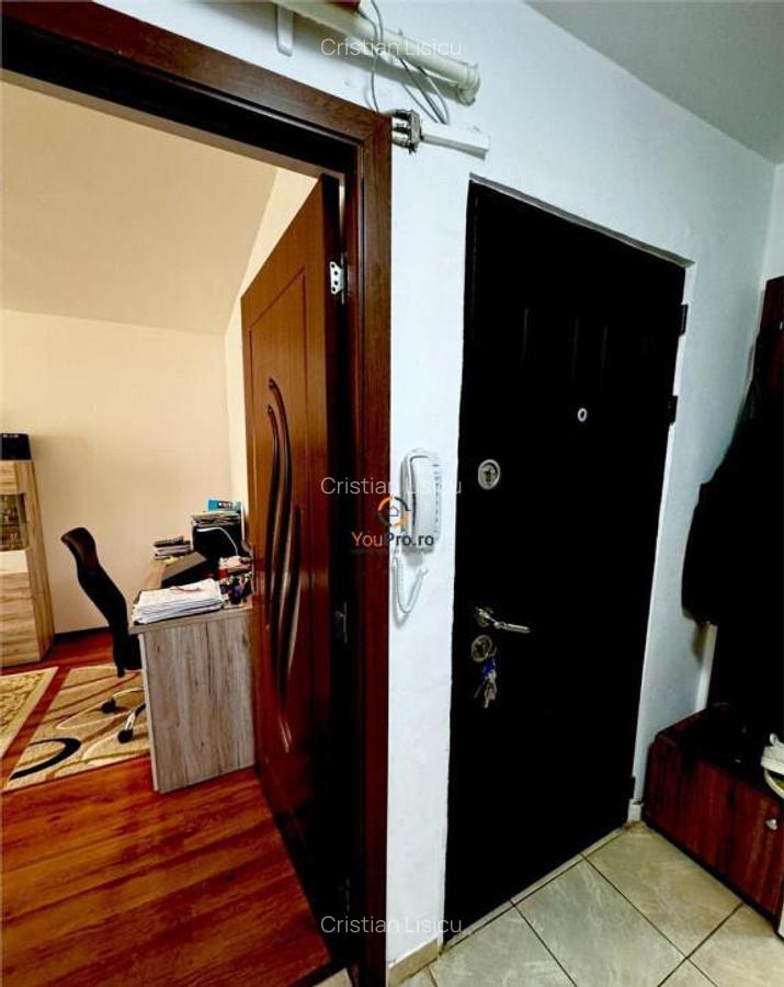 Apartament 3 camere | Zona Lipovei | Etaj 3/4 | 2 balcoane | - 4