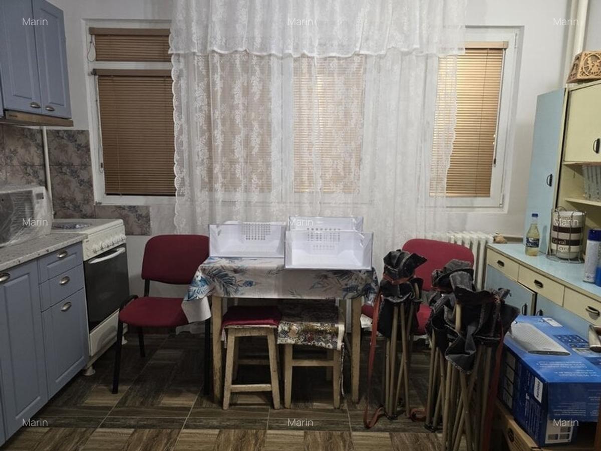Apartament cu 3 camere semidecomandat în Baba Novac - 12