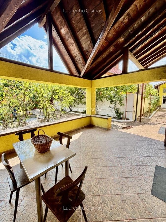 Casa individuala - zona Calea Dumbravii - 2 intrari separate - 5