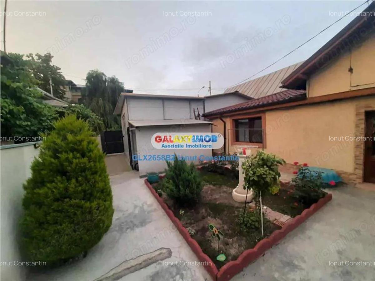 Casa tip Parter cu spatiu comerical zona Centrala - 2