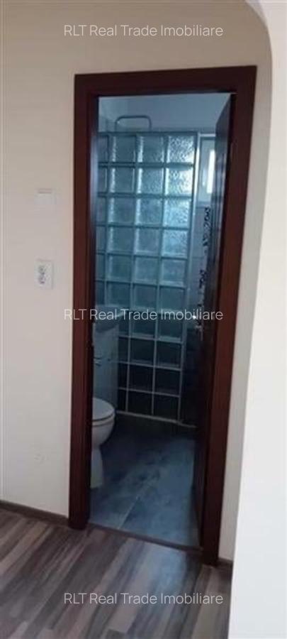 Apartament cu 2 camere semidecomandat în Tractorul - 7