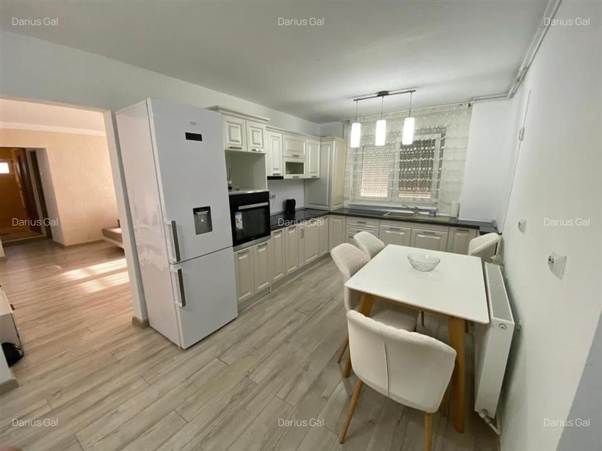 Apartament cu 3 camere semidecomandat în Ultracentral - 1