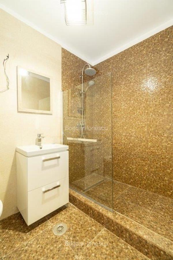 Casă individuală cu 6 camere în Lacul Tei - 8