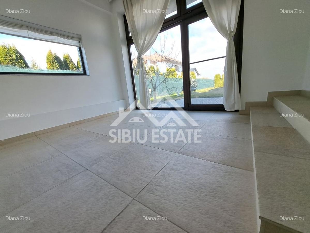 Casa moderna cu 4 garaje si teren mare, Sibiu Sura Mica - 15