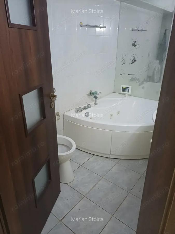 Inchiriez apartament cu 3 camere zona unirii fantani centru civic - 6