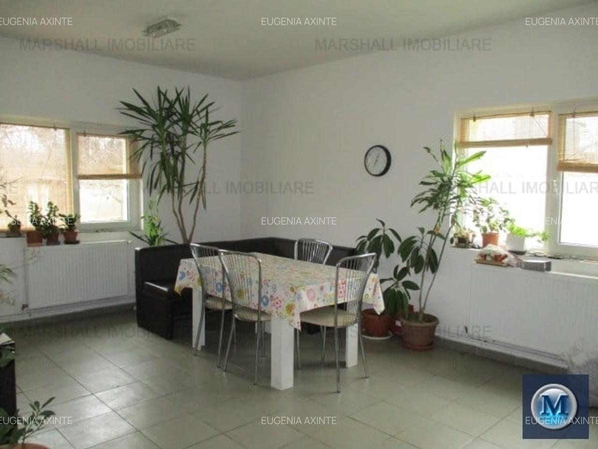 Casă cu 6 camere în Central - 12