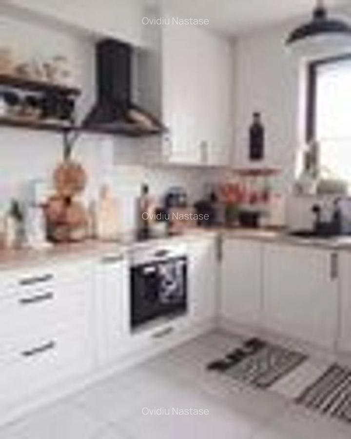 Apartament cu 2 camere decomandat în Apărătorii Patriei - 4