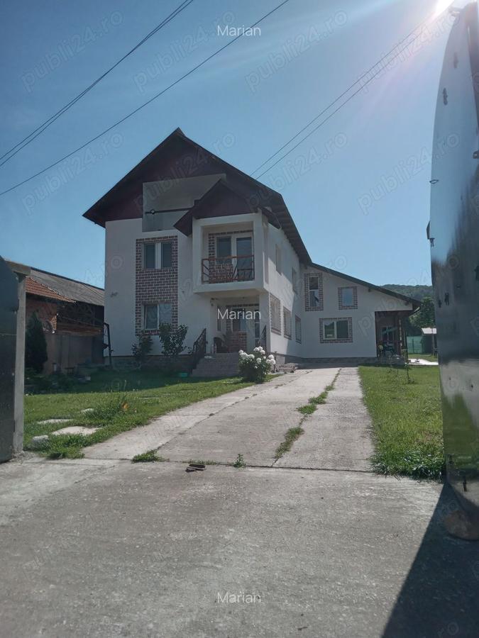 Casa de vanzare cu teren - 4