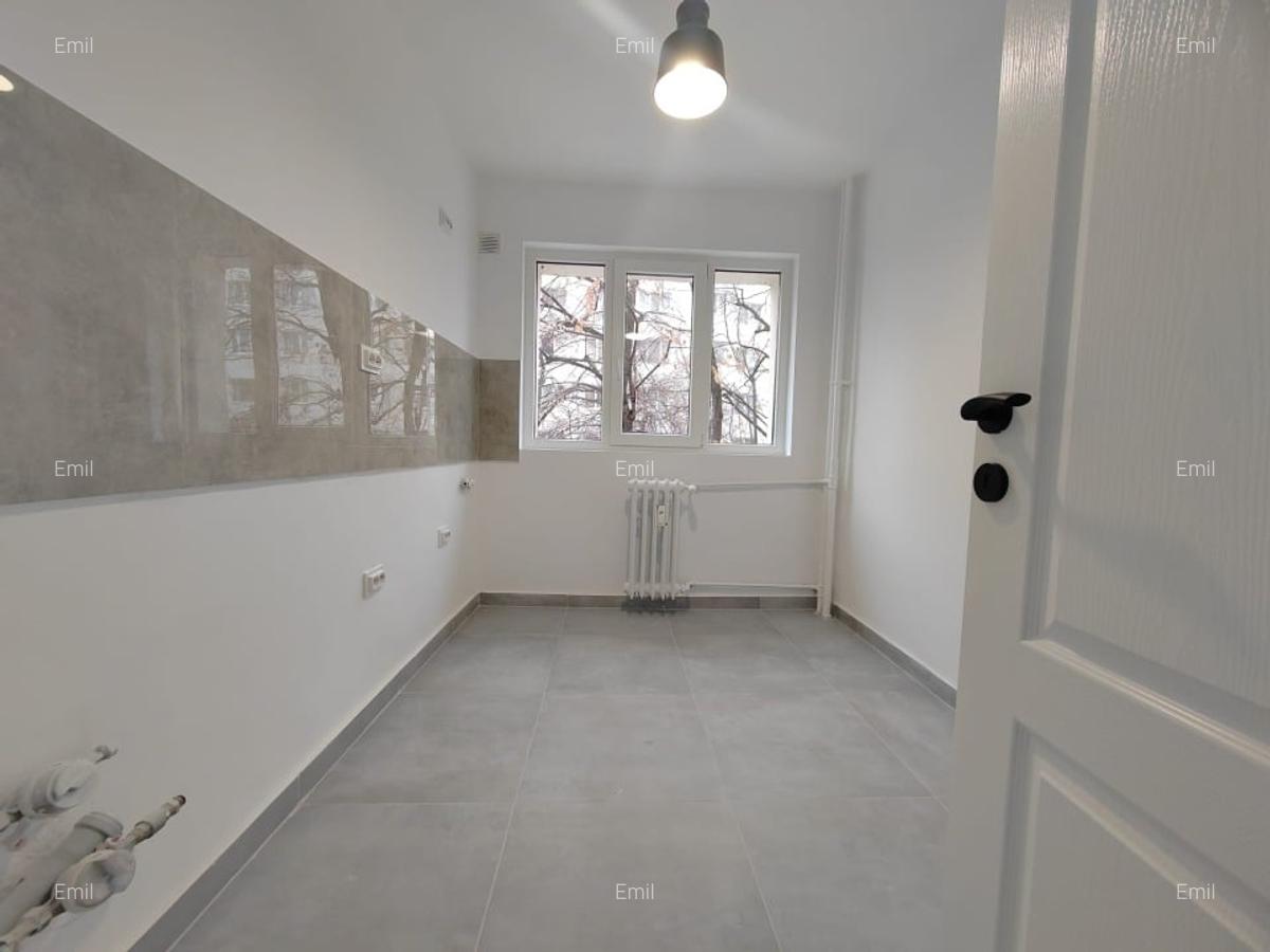 Apartament 3 camere renovat complet - etaj 1/4 - Metrou Titan - 5
