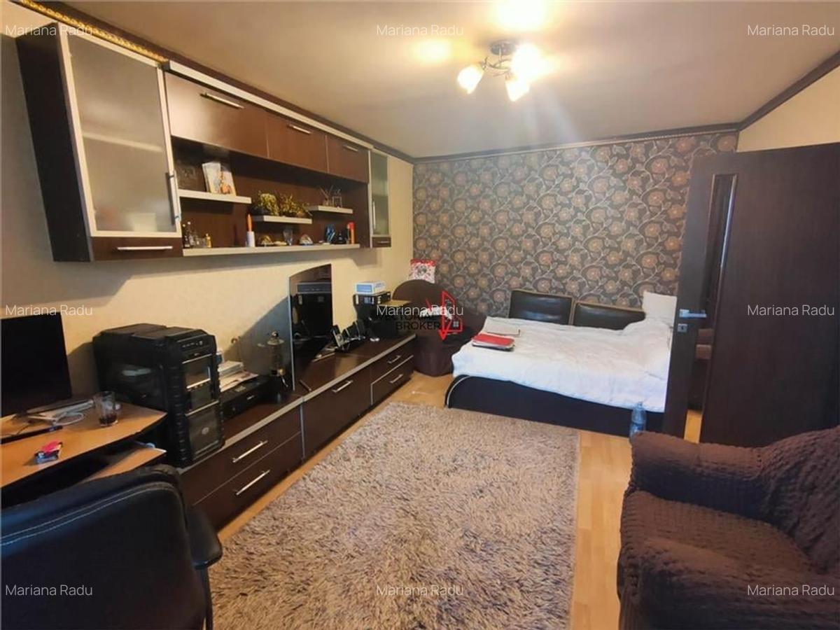 Apartament cu 4 camere semidecomandat în Basarabia - 1