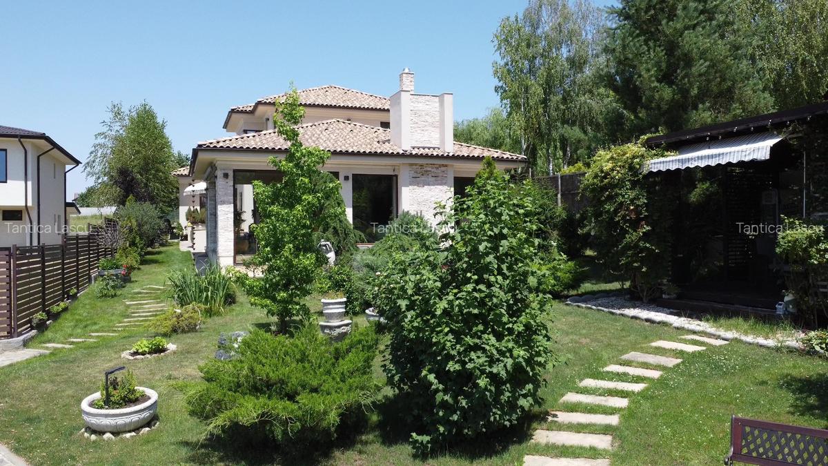 Imobil  de lux pe malul lacului cu ponton, complet mobilat si utilat - 6