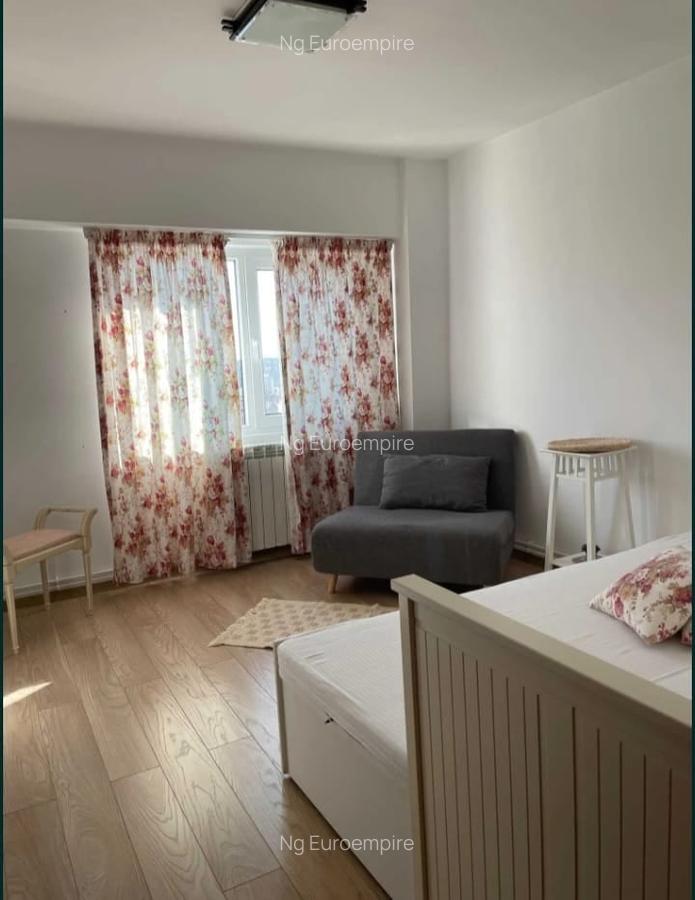 Apartament de inchiriat cu 3 camere, zona Inel 2 - 6