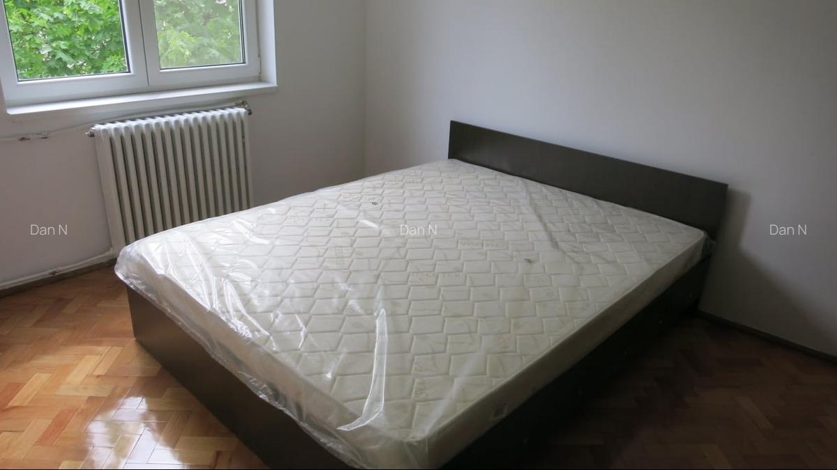 Apartament cu 3 camere semidecomandat în Central - 7