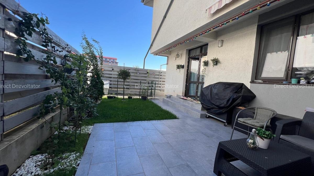 Vilă P+1+M de vânzare în complex privat – 5 camere, 2 parcări, curte proprie - 20