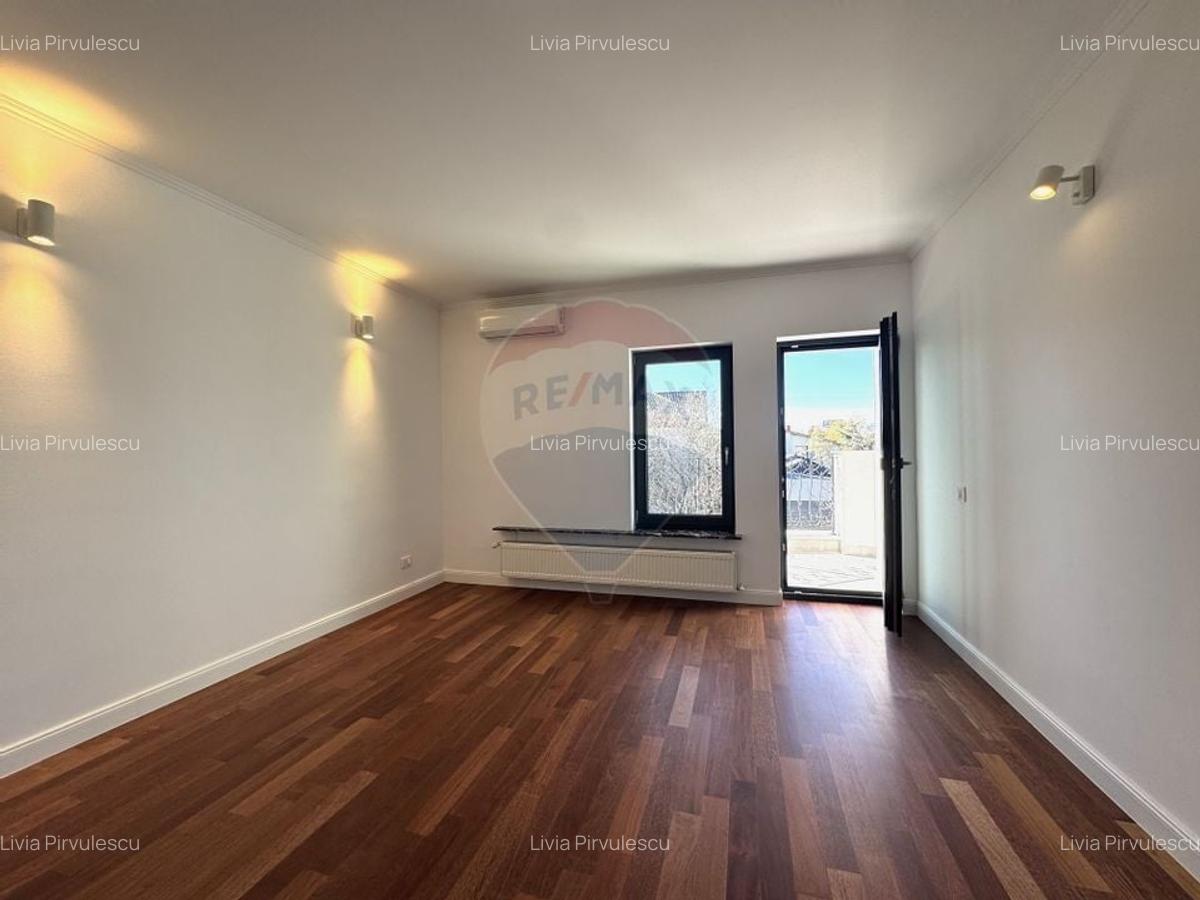 Vila individuala, 7 camere, 2 garaje, curte - Pipera, Cortina North - 18