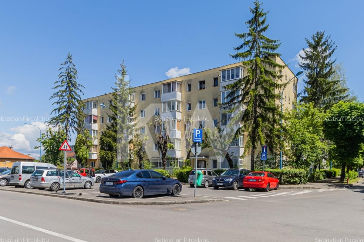 Apartament 2 camere renovat, acces dublu- Centrul Civic, str. Mircea cel Batran - 15