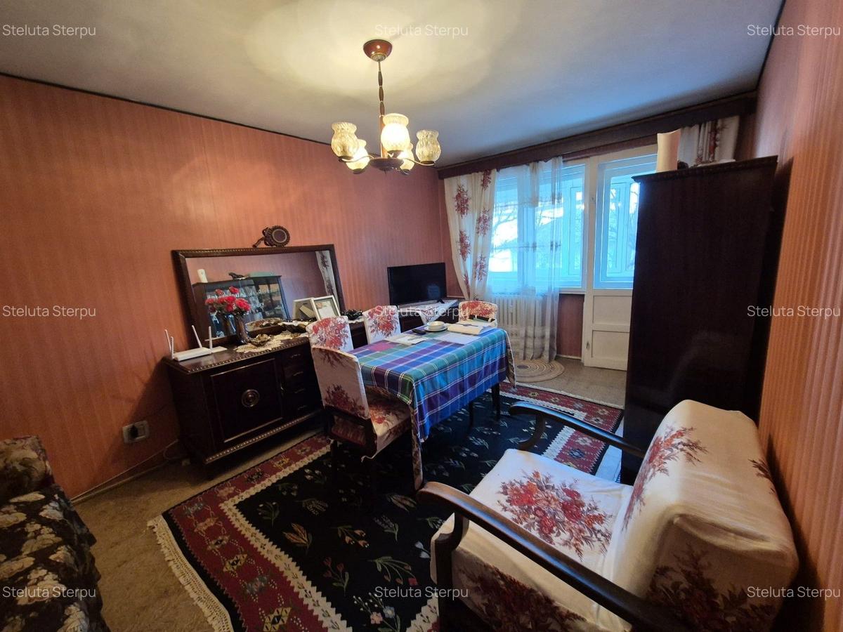 Apartament cu 3 camere decomandat în 1 Mai - 6