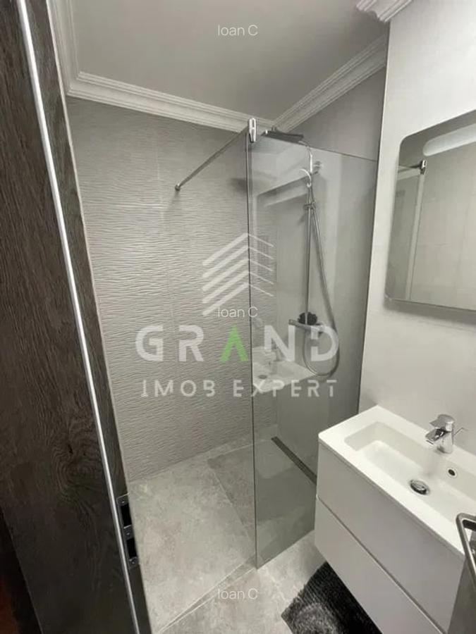 Apartament cu 3 camere semidecomandat în Dâmbul Rotund - 8