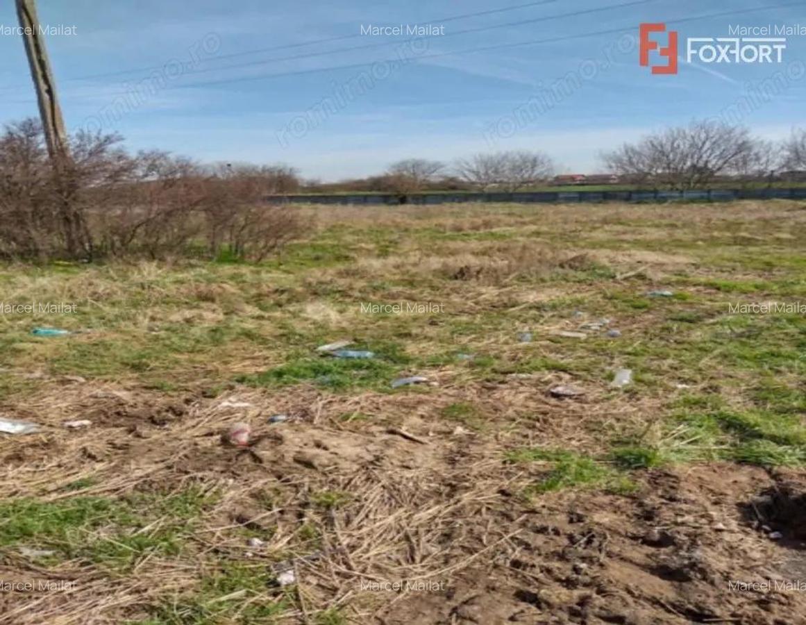 Teren intravilan de 5096 mp cu front de 37 ml, zona Sag - 1