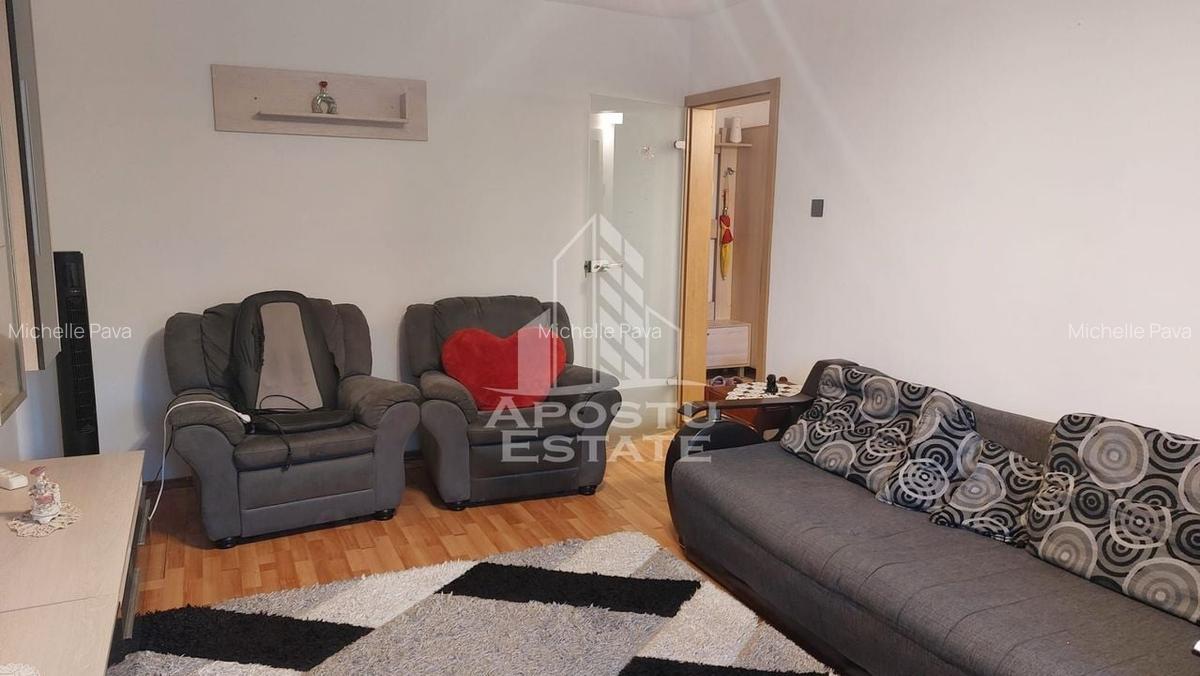 Apartament 2 camere decomandat et 1 , Zona Soarelui - 2