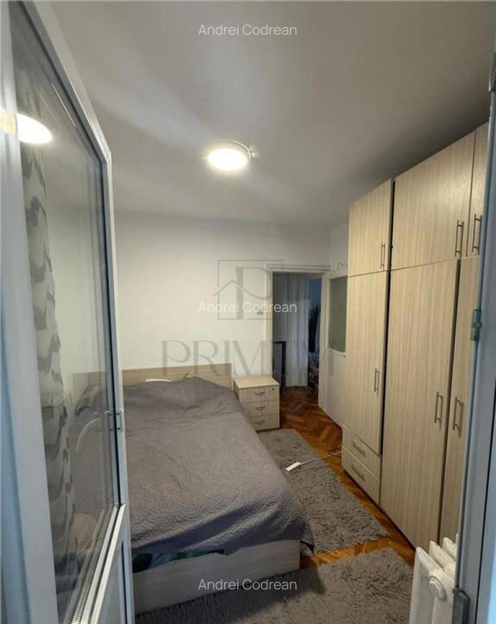 Gheorghe Lazar - 2 Camere - Etaj intermediar cu LIFT - Bloc - 4