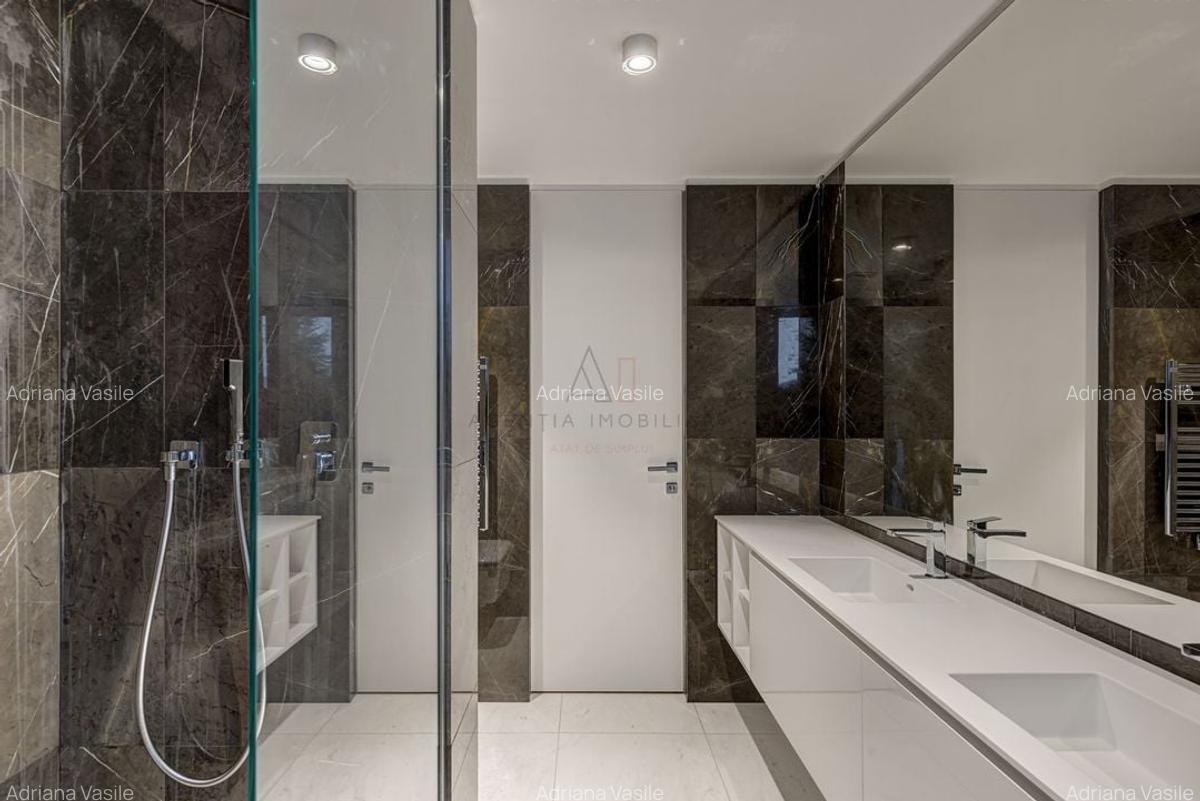 Elegant Duplex with Private Garden in One Aviatorilor Commission-Free - 12