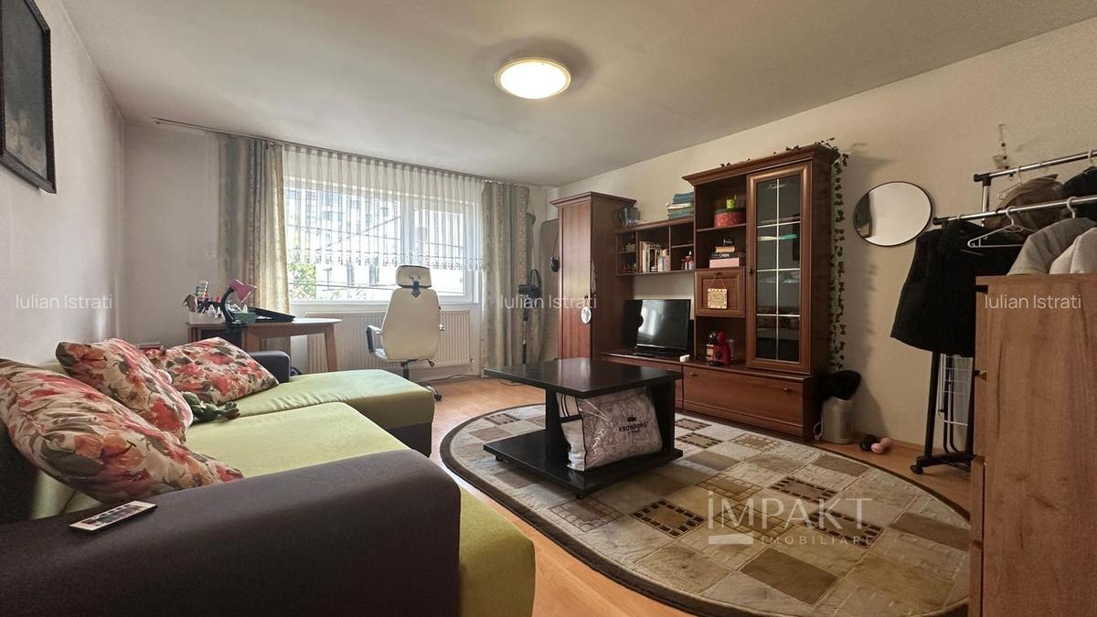 Imobil cu 5 apartamente separate, ideal pentru investitie - zona UMF! - 17