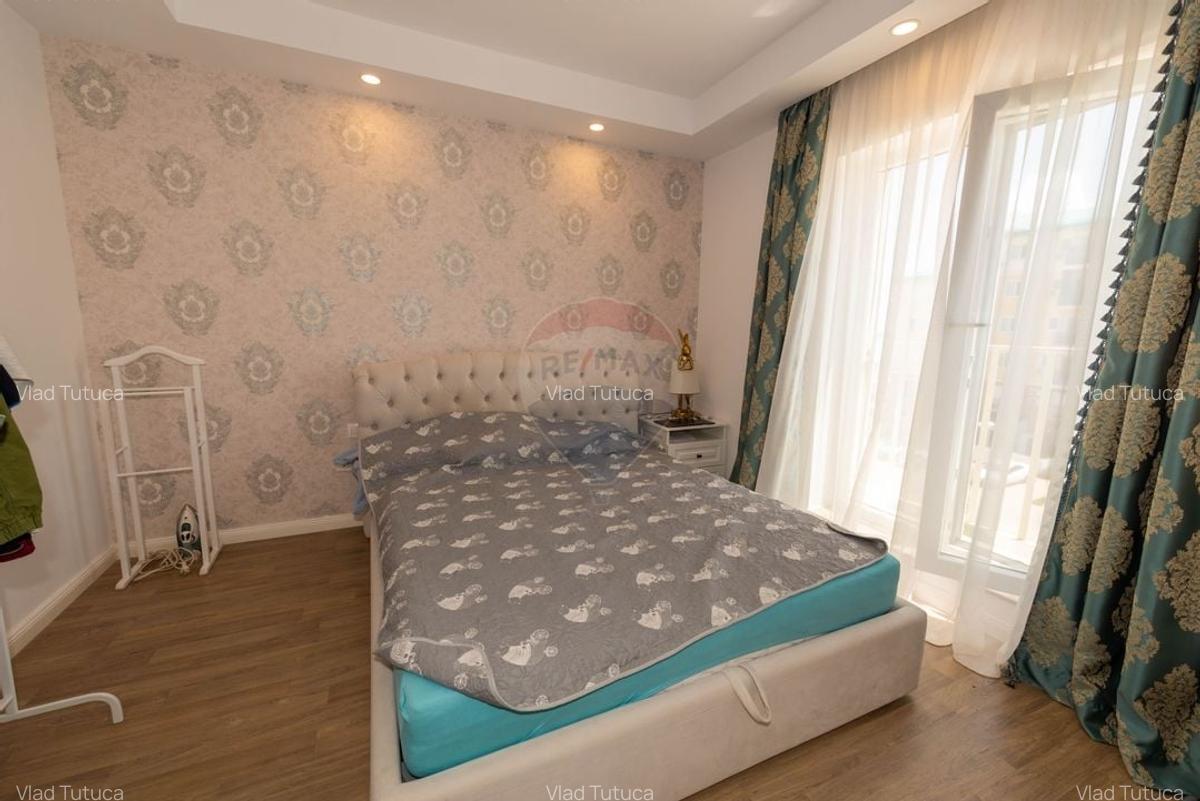 Vanzare apartament cu 3 camere mobilat si utilat ansamblu Cosmopolis - 13