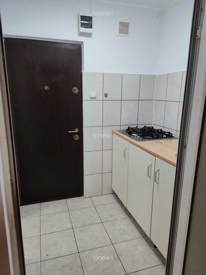 DRISTOR - ZONA FIZICIENILOR - Garsoniera  20 mp - BLOC ANVELOPAT - 4