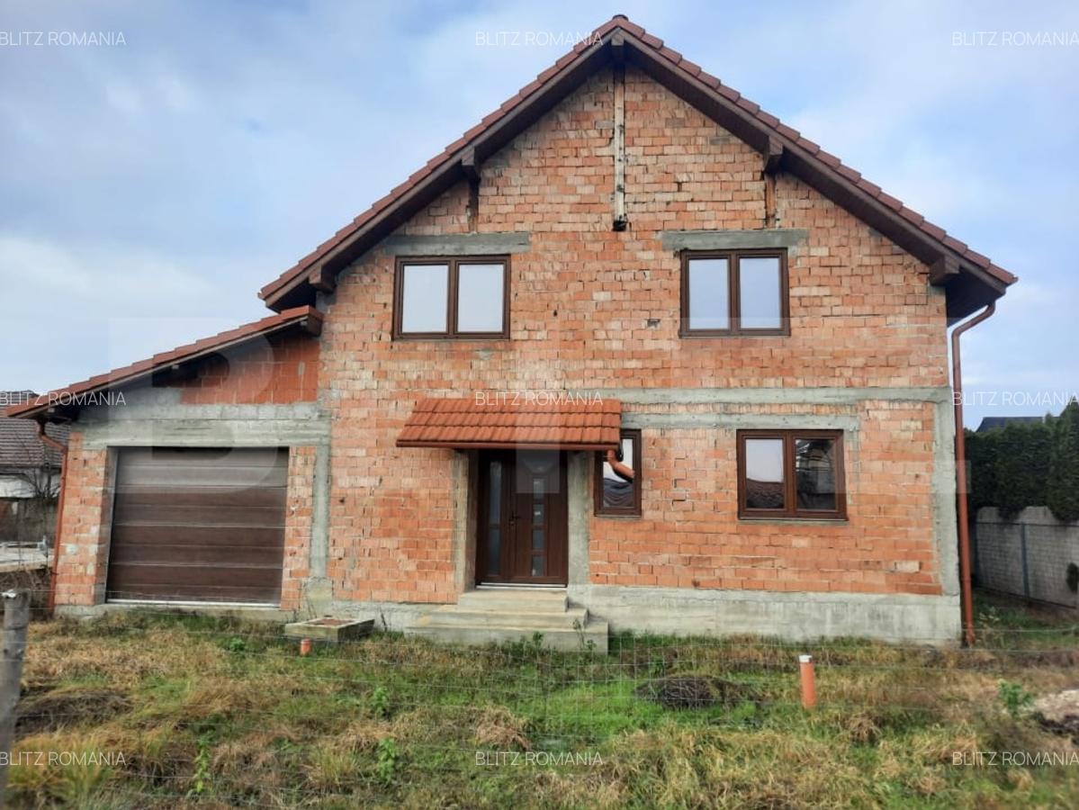 Casa la rosu de vanzare 242mp construiti, 500 mp teren - Paulesti - 1