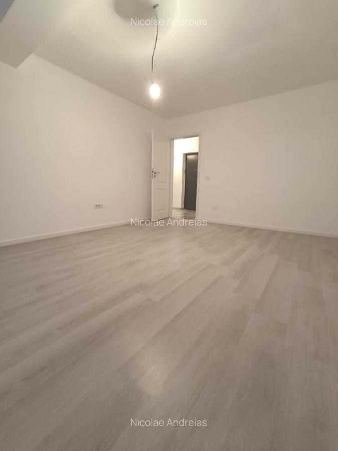Garsonieră decomandată în Alexandru Obregia - 3