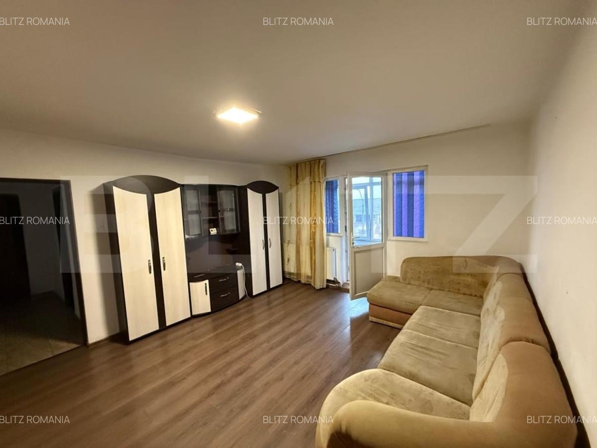 Apartament de vanzare, 52 mp, zona Micro 11 - 1