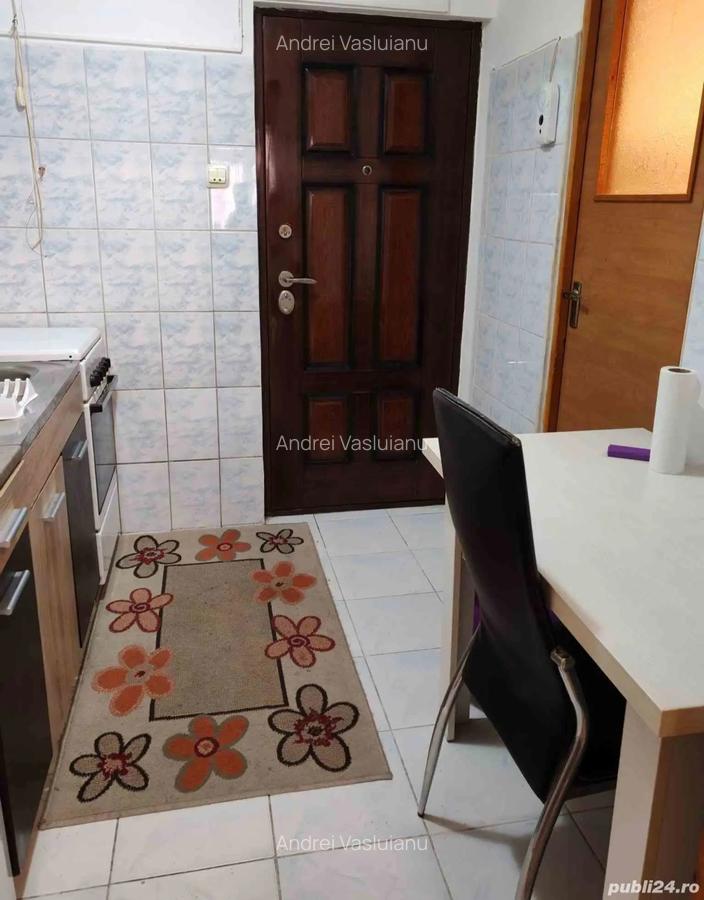 Garsoniera de vanzare in cartierul Noua - 4