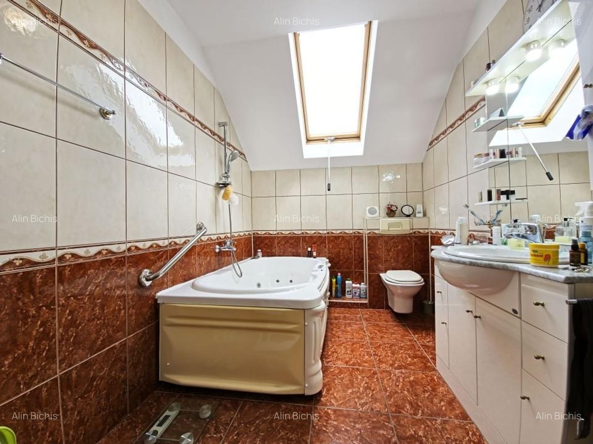 Vila 6 camere, mobilata, utilata, Andrei Muresanu, zona Engels - 25