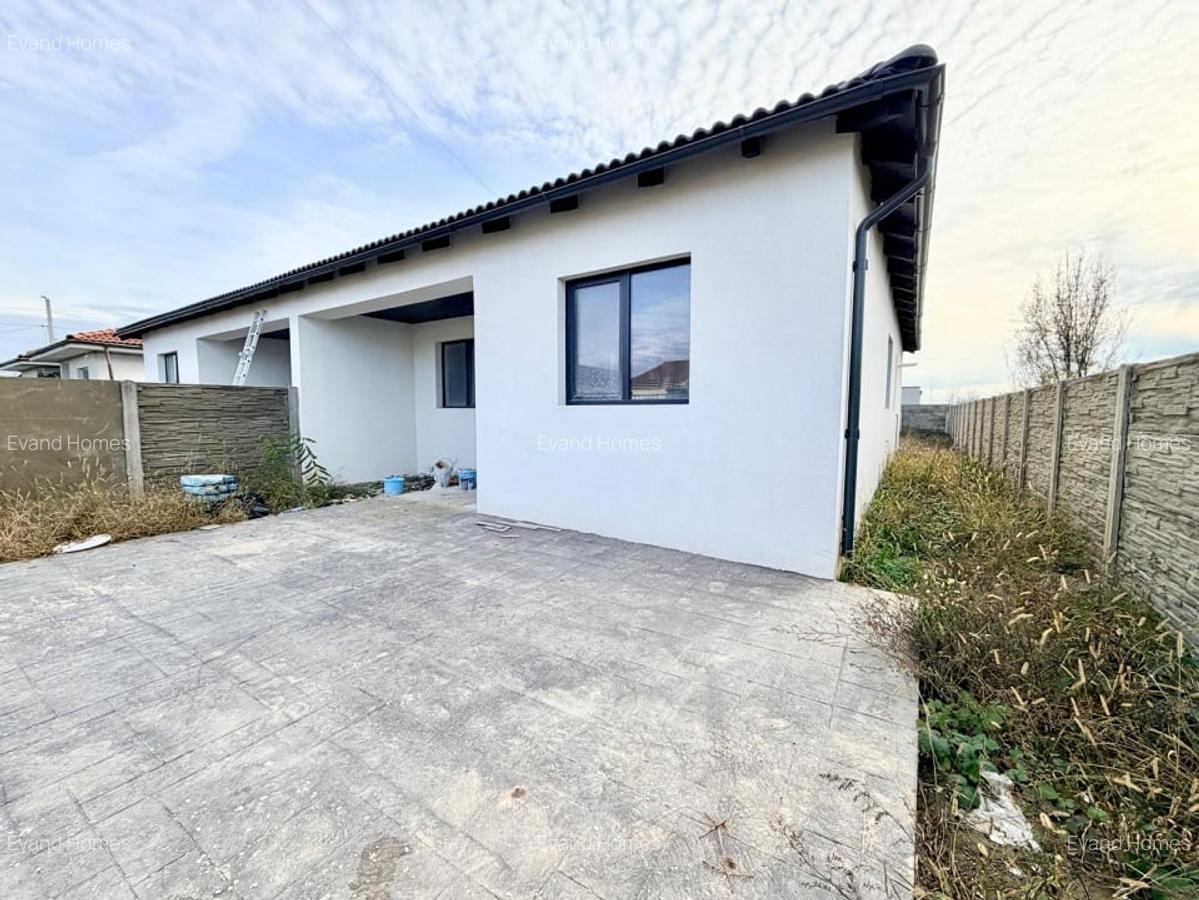 Duplex 4 camere si 2 bai - Toate utilitatile - Mosnita Noua - 1