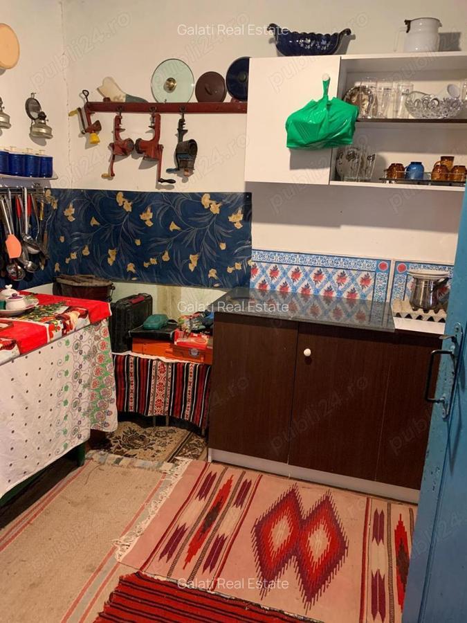 Casa Cuca 2700mp teren intravilan neinundabil 126 mp construiti 28000Euro - 3