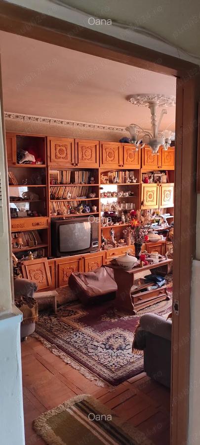 Vand Apartament 3 Camere Micro 6 - 10 Vand Apartament 3 Camere Micro 6 - 10