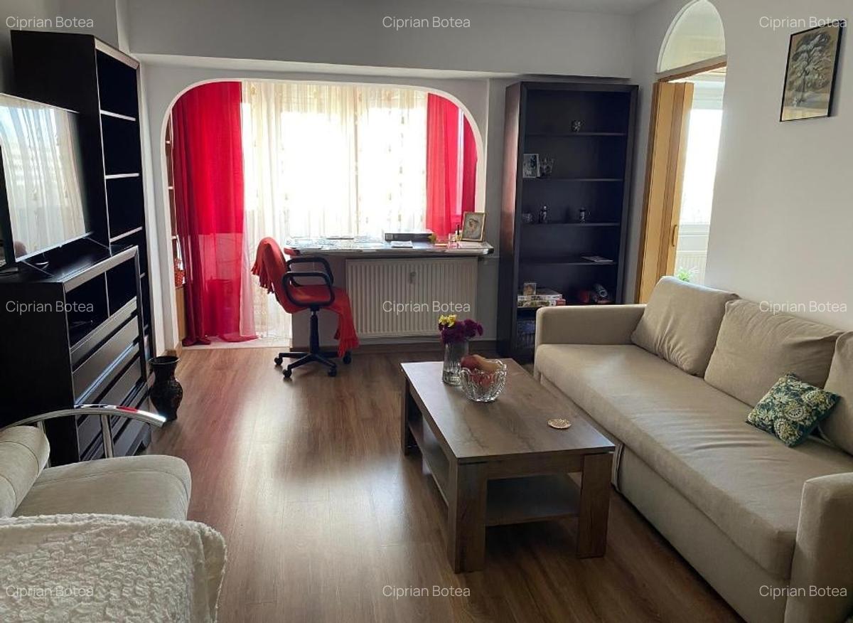 Garsoniera decomandata 41 m Titan - 1