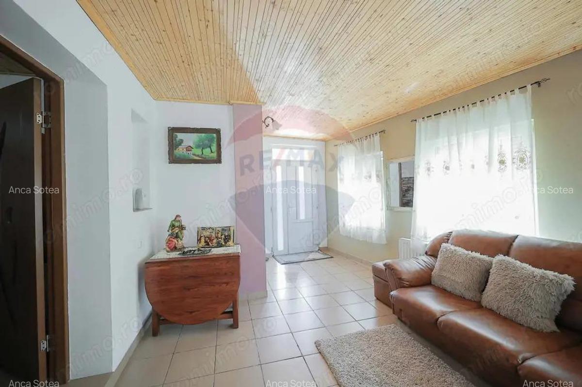 Casa ?i teren de 1397 mp de vanzare in Ineu, la 18 km de Oradea - 5