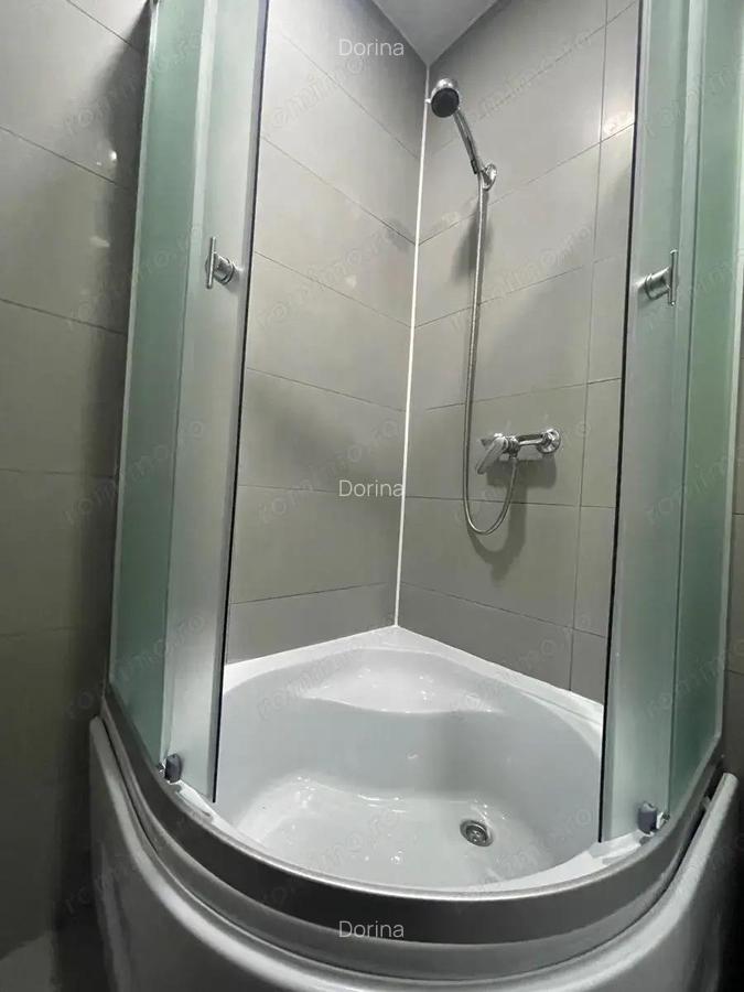 De vanzare apartament 2 camere Aparatorii Patriei - 1