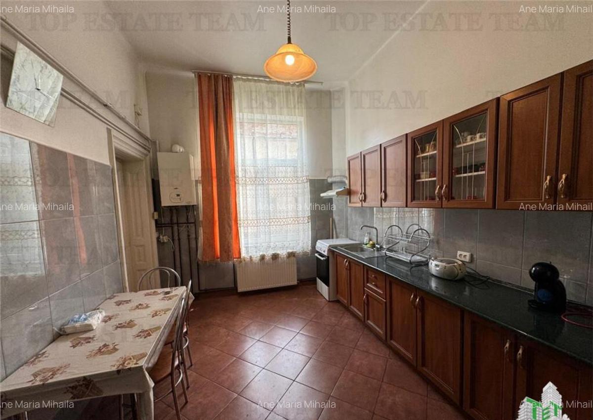 Apartament cu 4 camere de , Ultracentral, Kogalniceanu, cu - 11