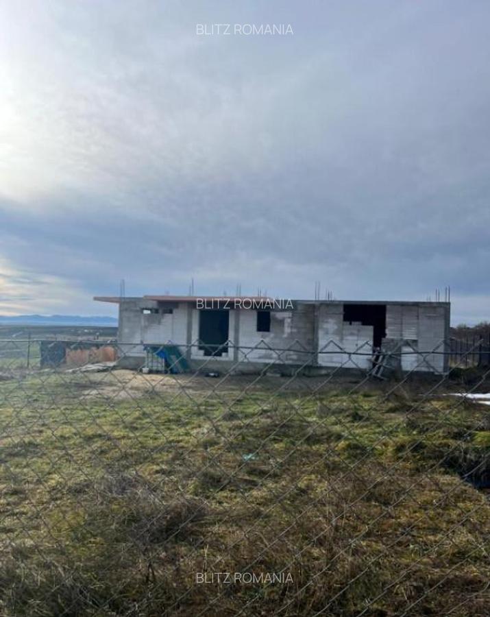 Casa la rosu 160 mp, teren 900 mp, zona Suceava (Moara) - 4